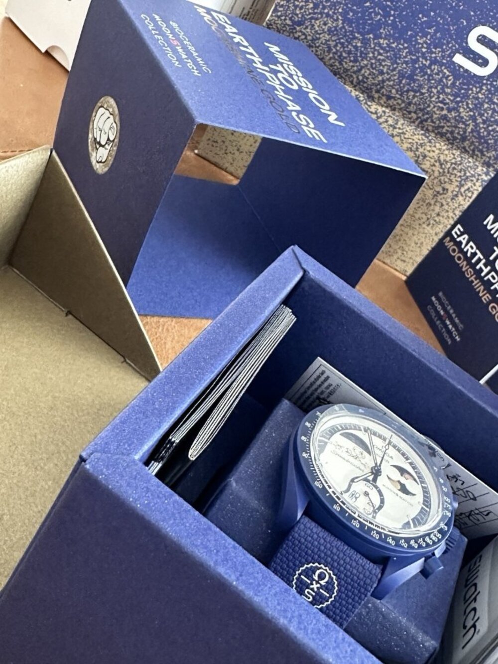 Omega x Swatch Moonswatch Mission To Earthphase - Sturgeon Moon S033N702L - Picture 5 of 5